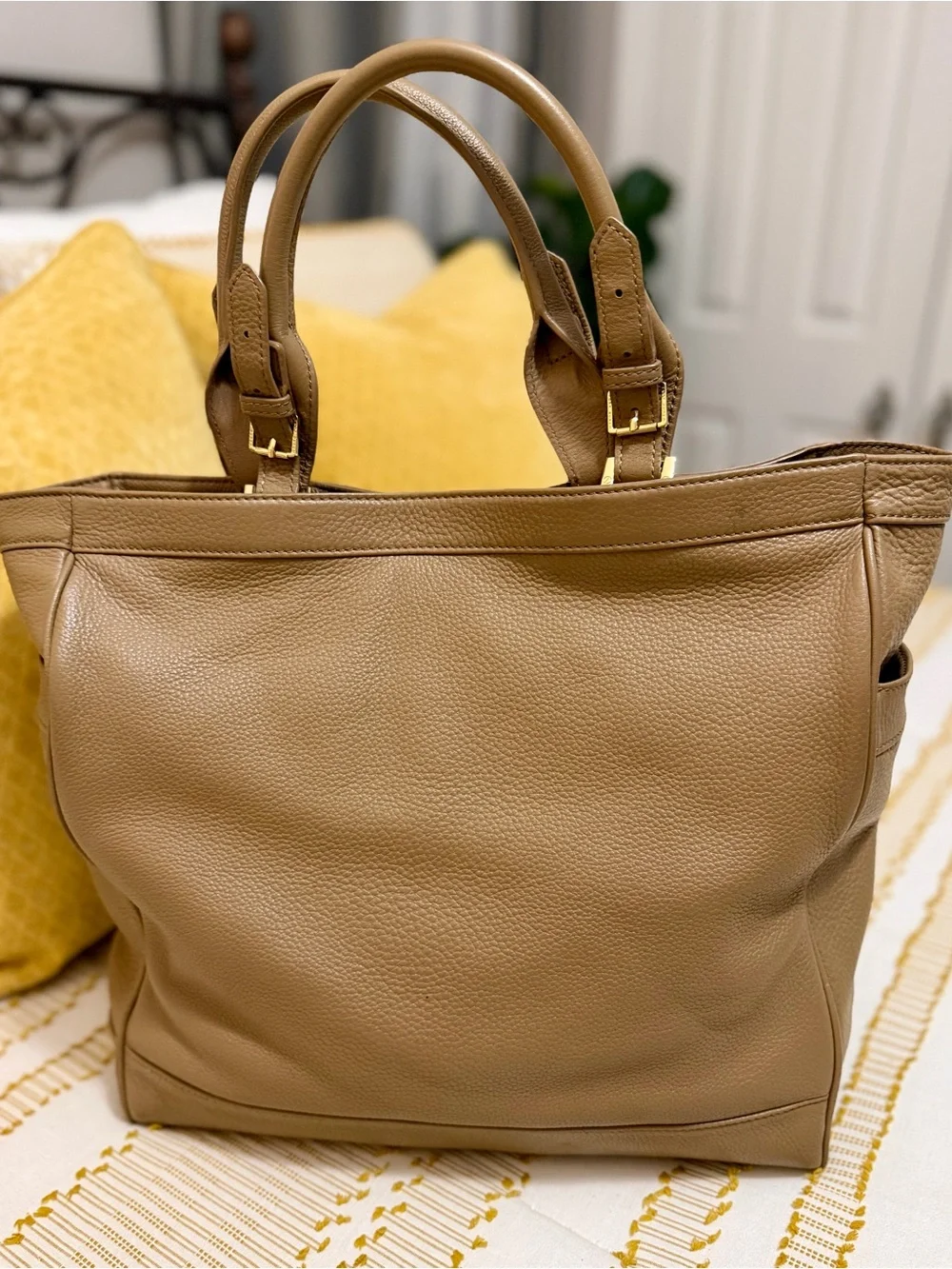 Beautiful Tory Burch Tan Perforated Logo Leather Tote